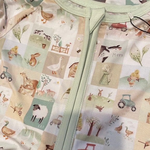 The Sleepy Sloth bamboo farm/animal print zippered shortie romper 2T NWT - Picture 5 of 5